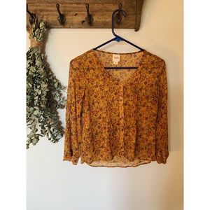 Mustard floral blouse with adjustable sleeves